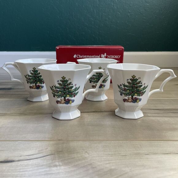 NIKKO Christmastime Footed Coffee Mug Set of 4 Teddy Bear Christmas Tree 10 oz - Picture 3 of 6